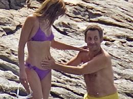 Бременна ли е Карла Бруни?