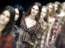 Дрехите на каре са хит на сезона
