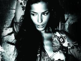 Тенденциите за сезона на диамантено модно ревю  