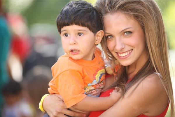 МИС ВАРНА`2009 - благотворителност