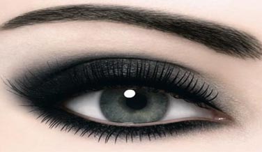 Модните тенденции при грима през 2010