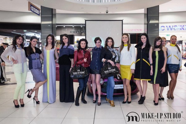 FASHION SHOW TWINGO TREND & MAKE-UP STUDIO